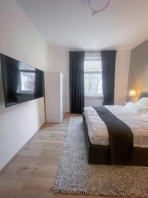 Modern Cozy Apt. -With 2 Tv, Netflix And Work Desk Эссен Экстерьер фото
