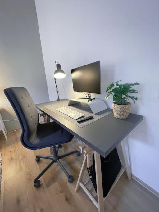 Modern Cozy Apt. -With 2 Tv, Netflix And Work Desk Эссен Экстерьер фото